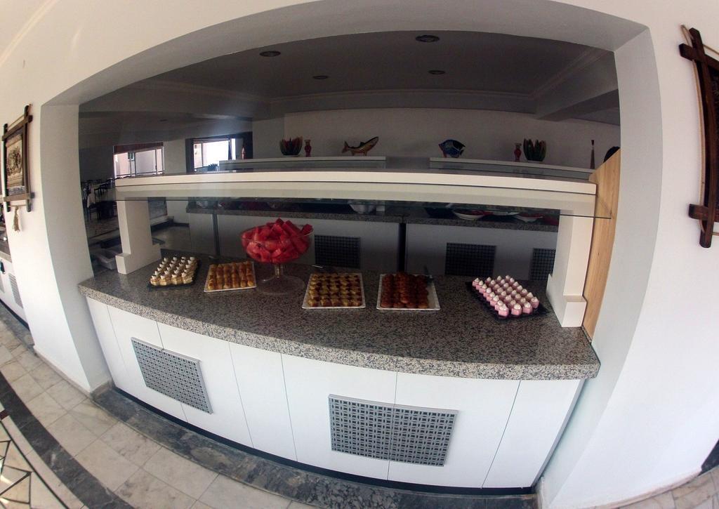 Surtel Hotel Kusadası Esterno foto