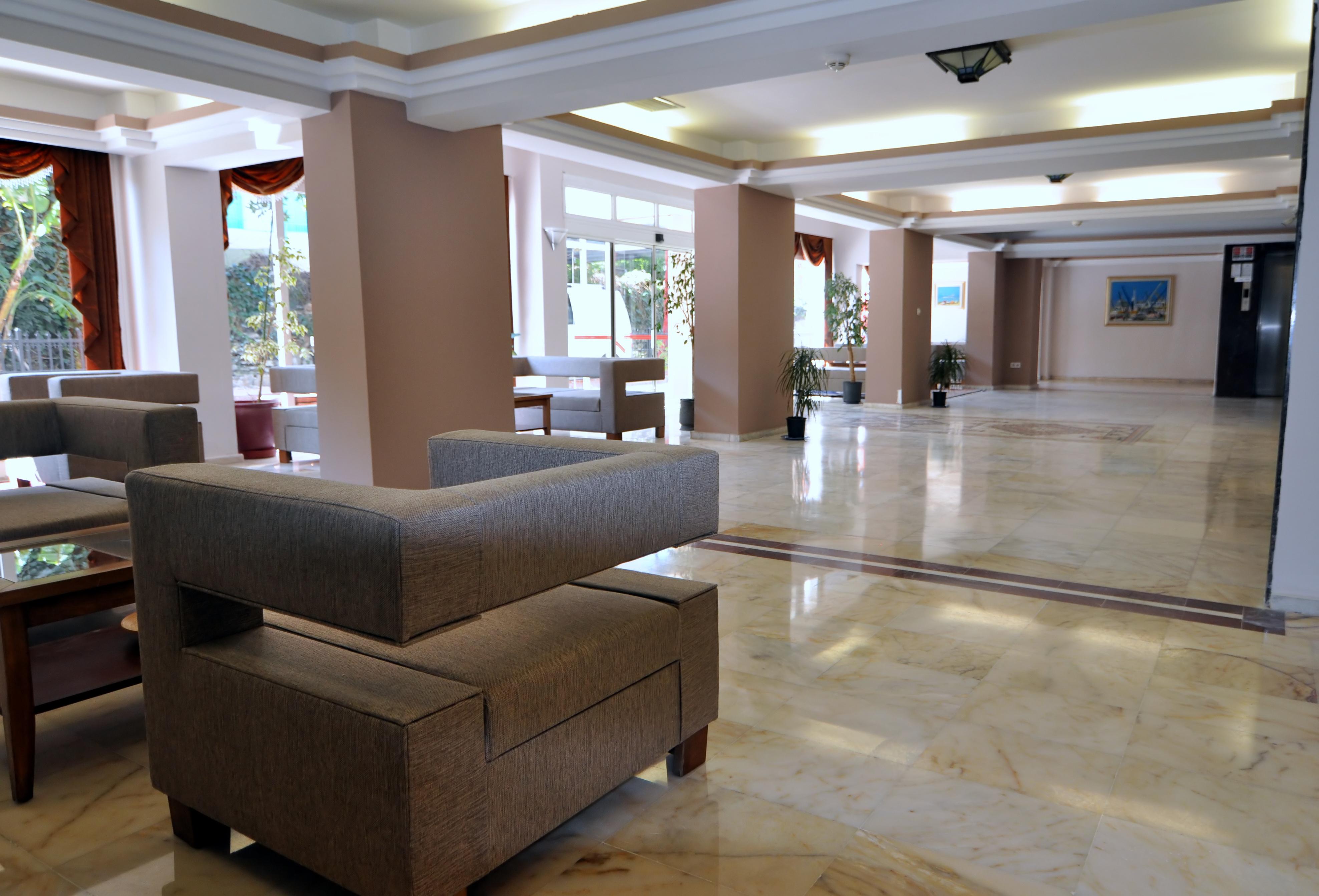 Surtel Hotel Kusadası Esterno foto