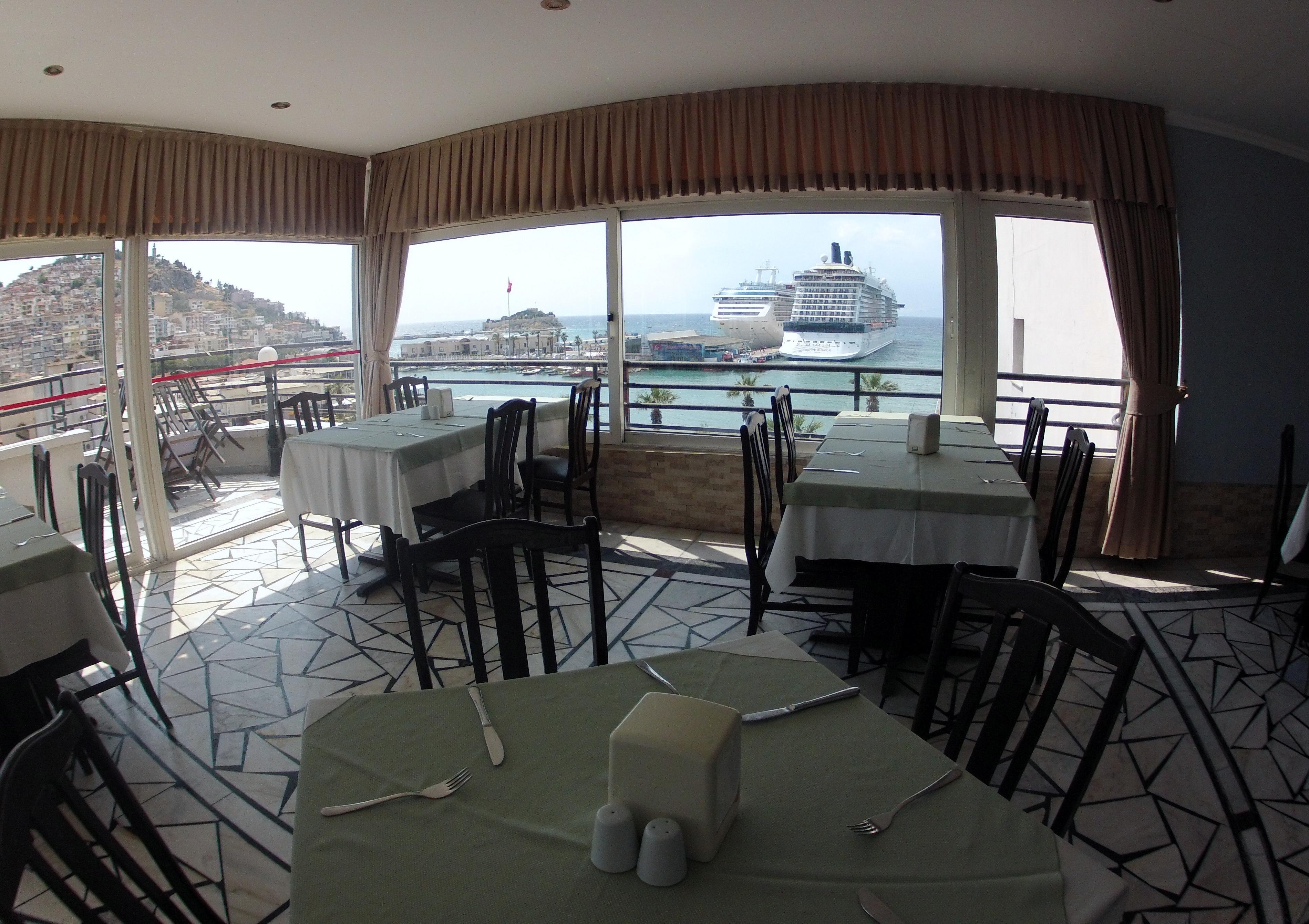 Surtel Hotel Kusadası Esterno foto