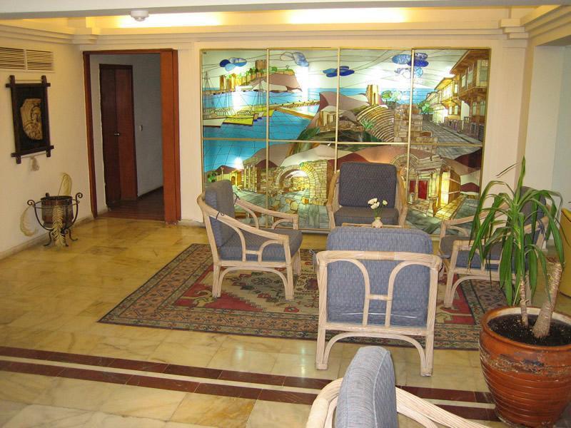 Surtel Hotel Kusadası Esterno foto