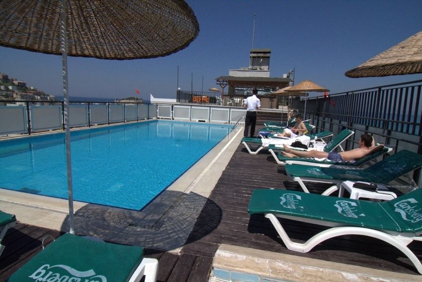 Surtel Hotel Kusadası Esterno foto