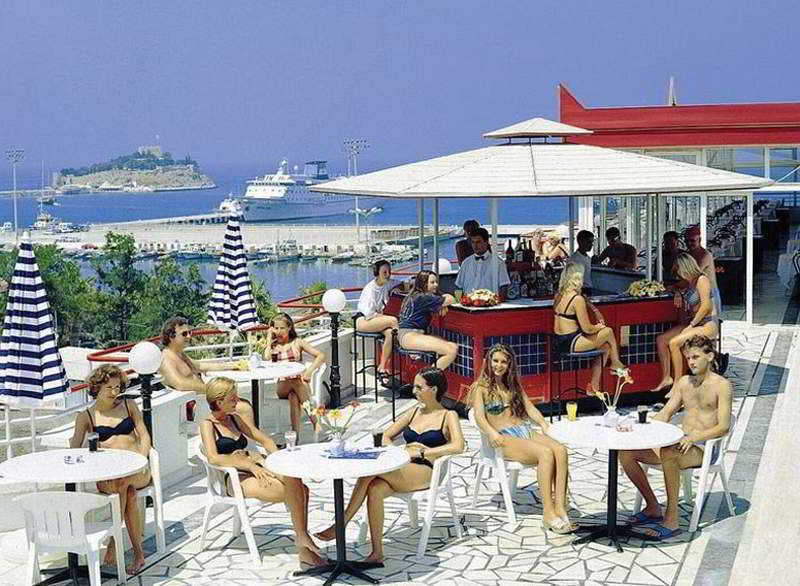 Surtel Hotel Kusadası Esterno foto